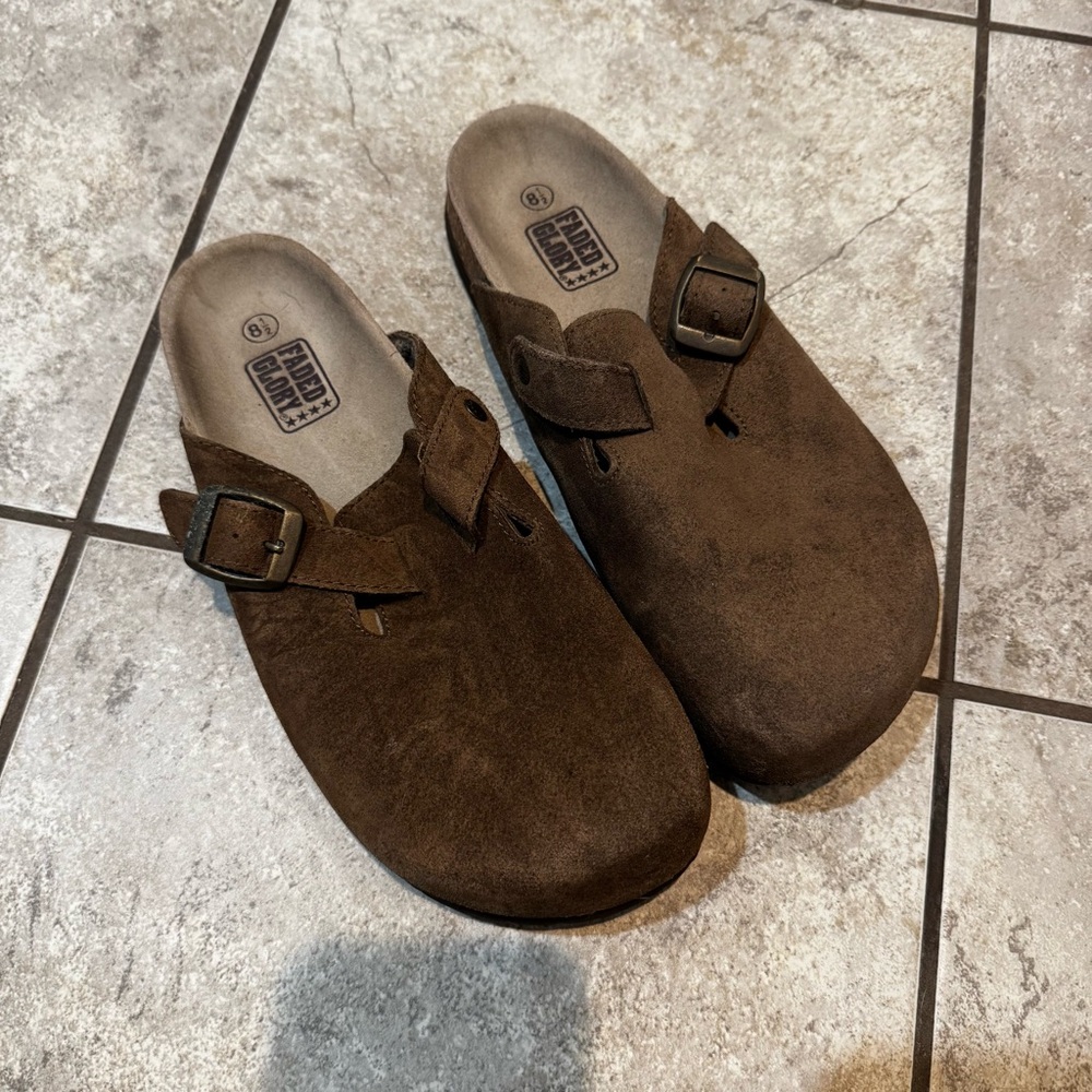 Faded Glory Brown Clogs